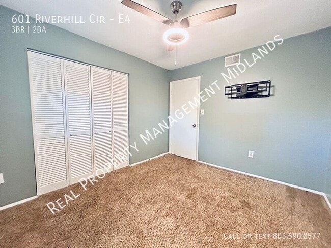 Building Photo - 601 Riverhill Cir