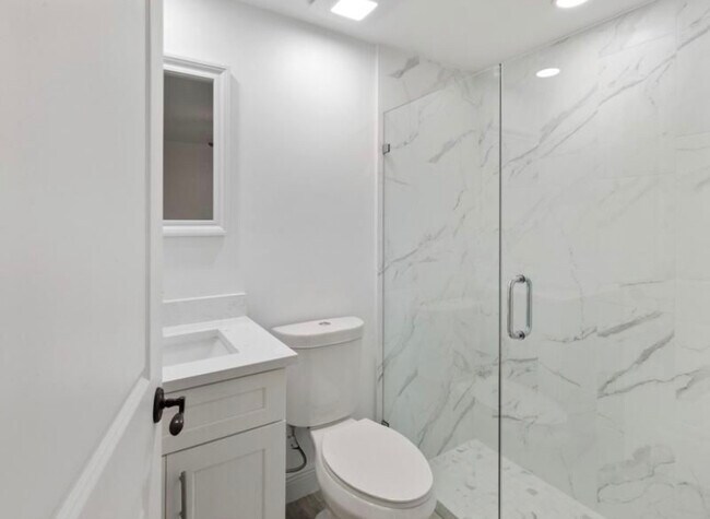 Building Photo - 417 Juno Dunes Way