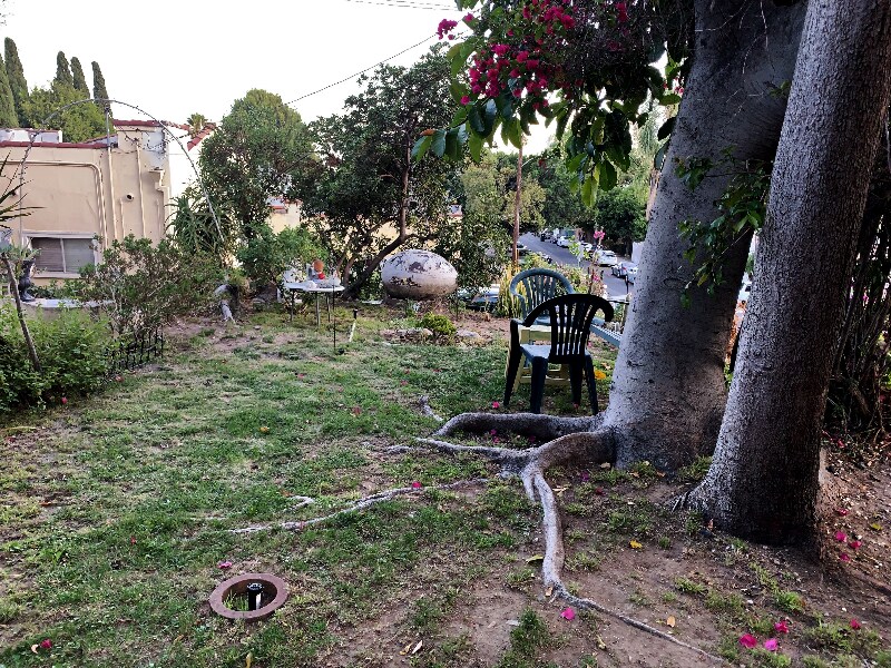 Building Photo - 2032 Vista Del Mar Ave