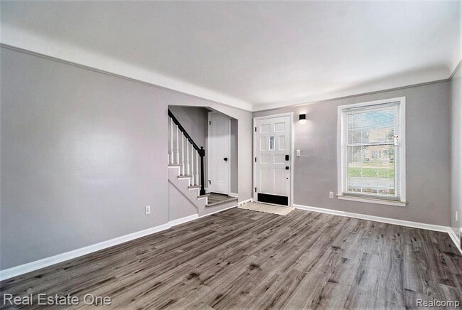 Building Photo - 1510 E 4th St