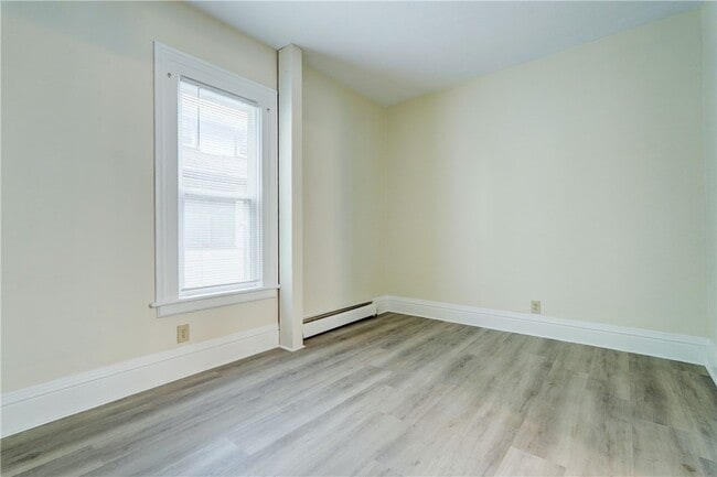 Building Photo - 416 Gregory St