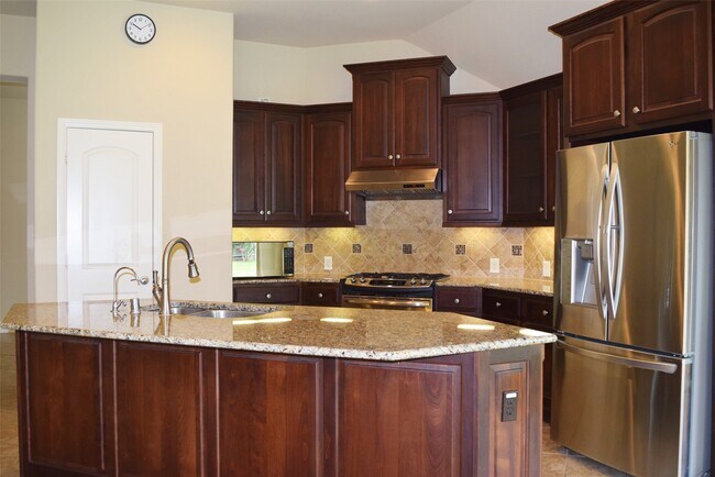 Building Photo - 5311 Wolfpen Ridge Ln