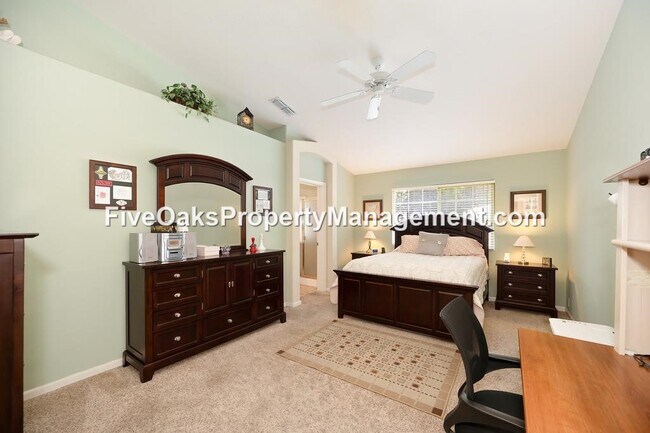 Building Photo - 531 Rowlands Ct