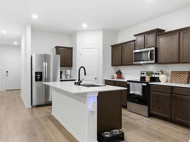 Building Photo - 11120 E Chase Ln