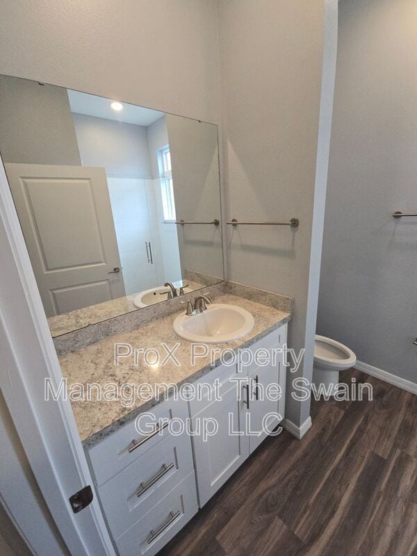 Building Photo - 750 Ave C SW