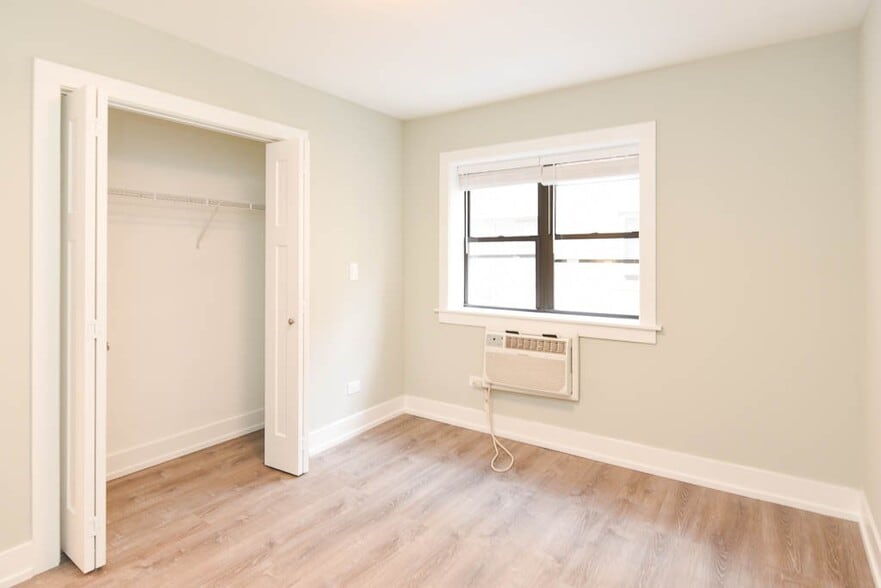 Building Photo - 503 W Barry Ave