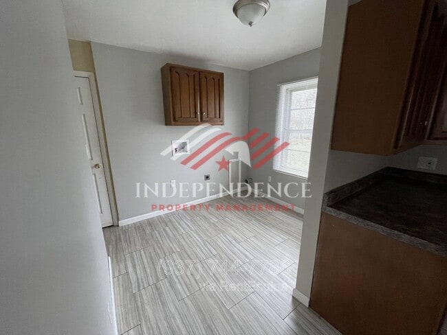 Building Photo - 4381 Marlowe St