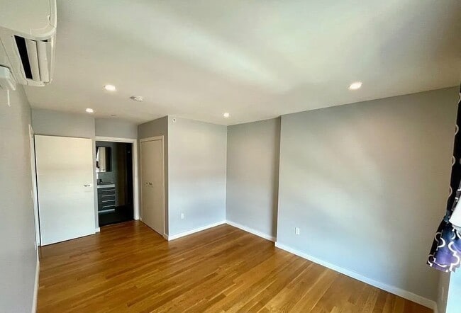 Building Photo - 8629 Bay Pkwy