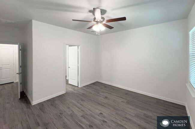 Building Photo - 4518 Aranda Rd