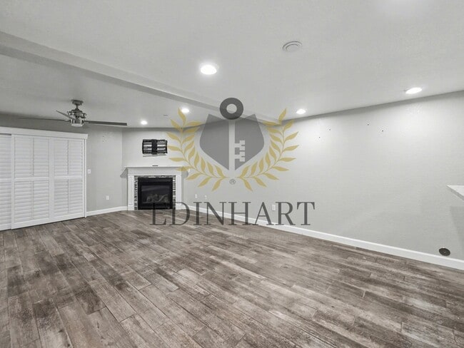 Building Photo - 4885 N Backer Ave