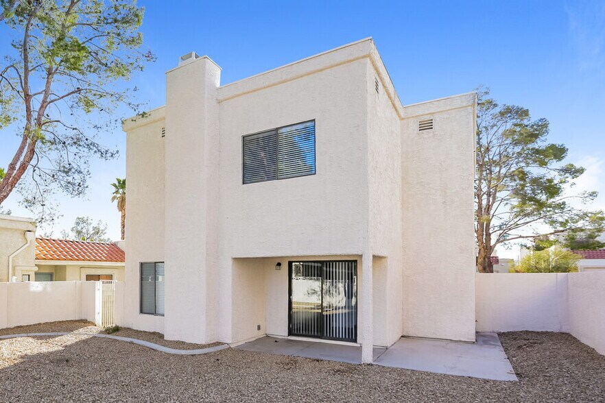 Building Photo - 8612 Paddle Wheel Way