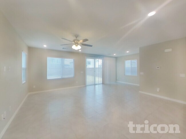 Building Photo - 6726 Palmer Crst St