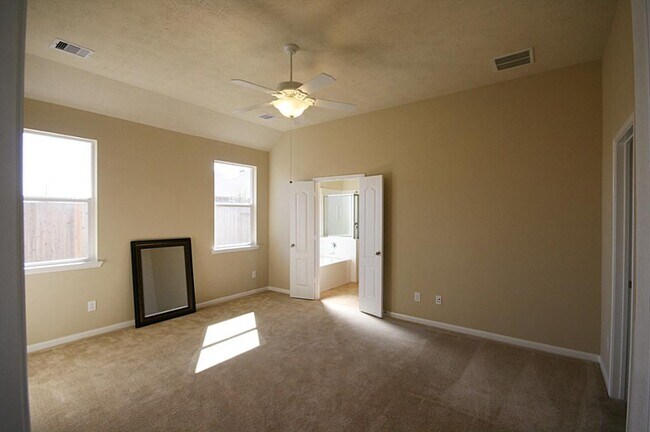 Building Photo - 24547 Foxberry Glen Ln