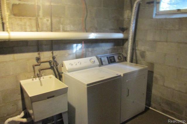 Building Photo - 8344 Ellis Rd