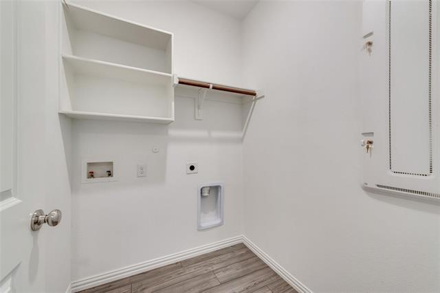 Building Photo - 728 Alden Dr