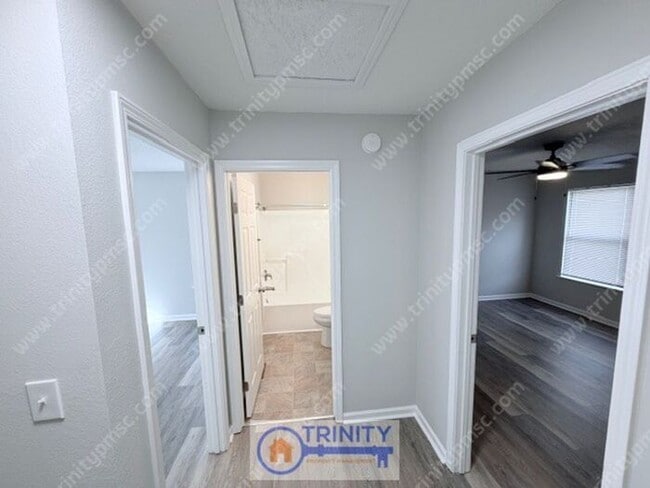 Building Photo - Now Available – Updated 2BR Apartment in Easley!