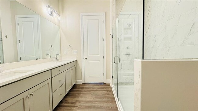 Building Photo - 201 Prairie Ln