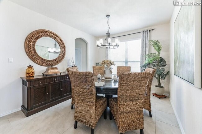 Building Photo - 920 Arvada Dr