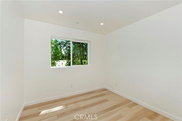 Building Photo - 441 Oriole Dr