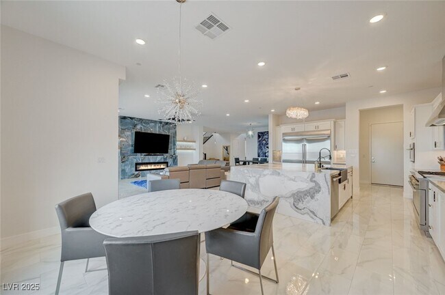 Building Photo - 510 Duvet Ct