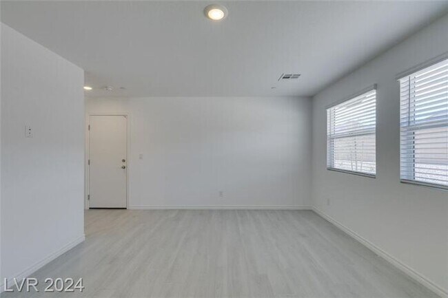 Building Photo - COMING SOON - Ready no later than the begi...