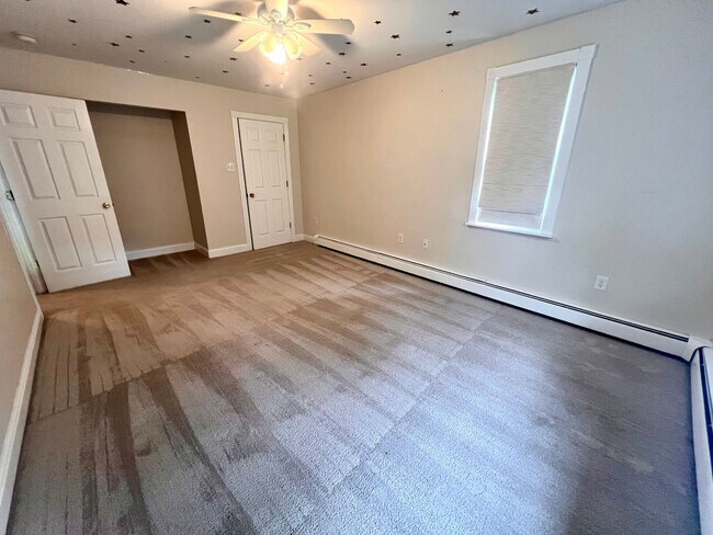 Building Photo - Pittsburgh - 3 Bedroom 1.5 Bathroom - Upda...