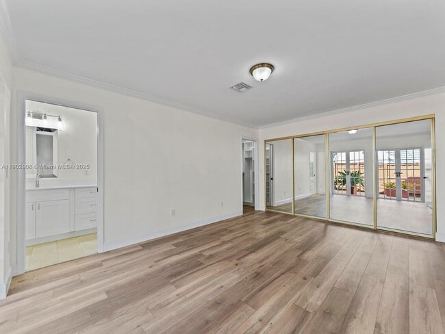 Building Photo - 9947 NW 47th Terrace