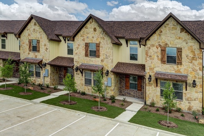 Building Photo - Barracks Townhomes