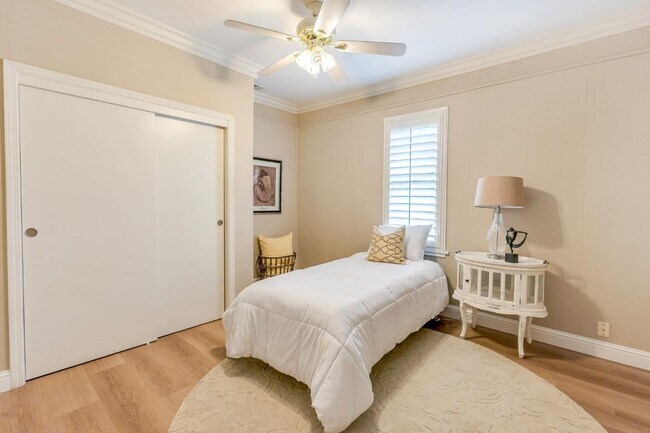 Building Photo - Beautiful Southside Los Banos Rental