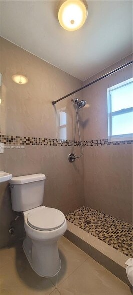 Building Photo - 1335 SW 8th St