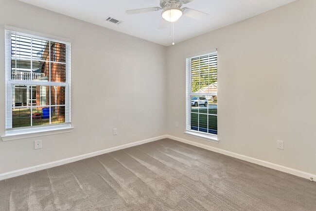Building Photo - 114 Egrets Way Ln