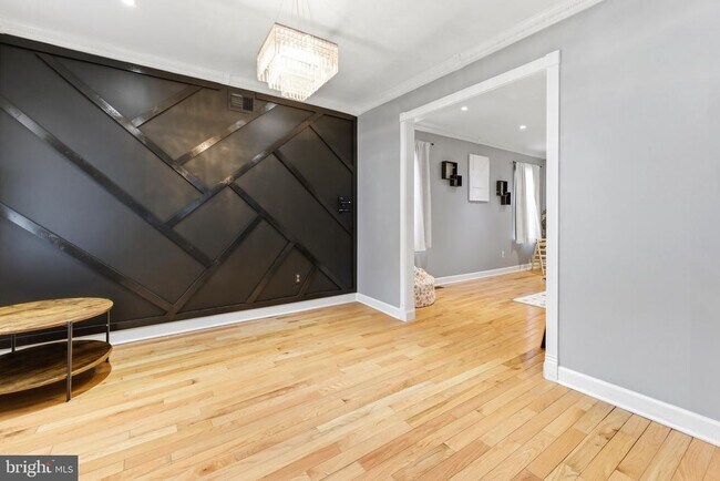 Building Photo - 203 Jonathan Ln