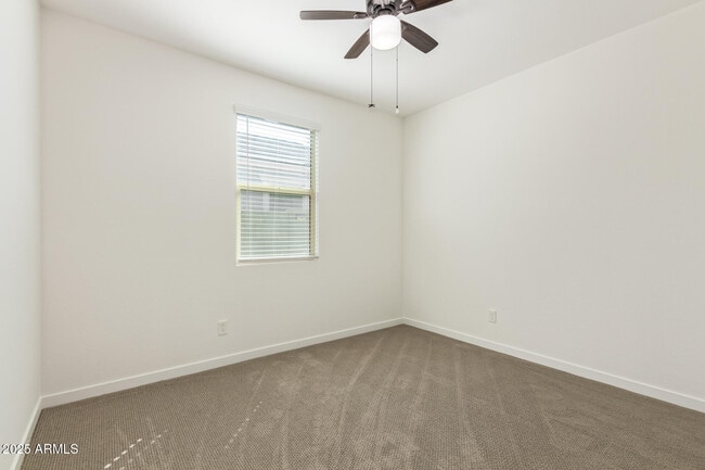 Building Photo - 40354 W Sunland Dr