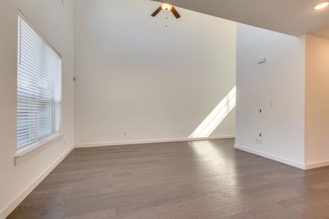 Building Photo - 2725 Splendor Ln