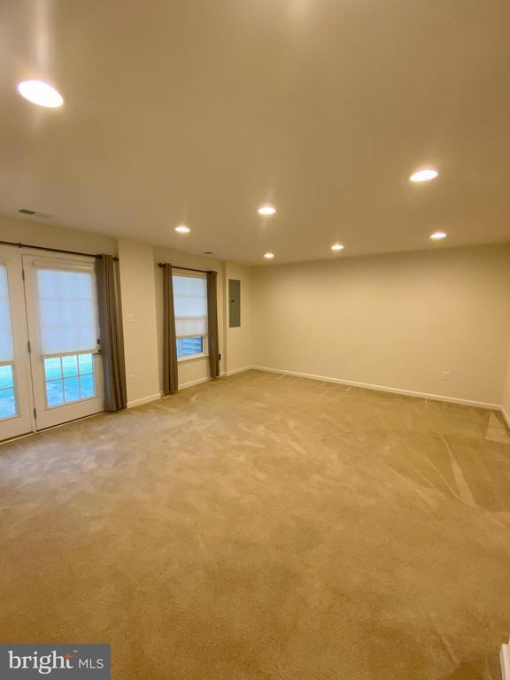 Building Photo - 118 Fritillary Ct
