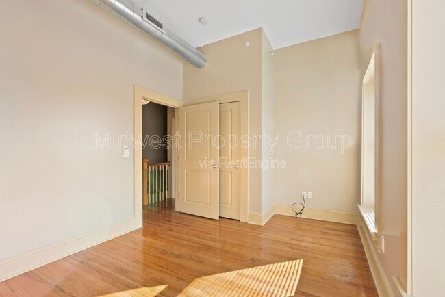 Building Photo - 4244 Chouteau Ave