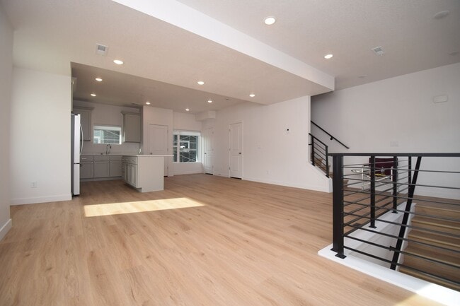 Building Photo - BRAND NEW 2 Bedroom Home in Millcreek!!