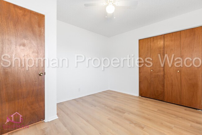 Building Photo - 1303 Chapel Creek Rd