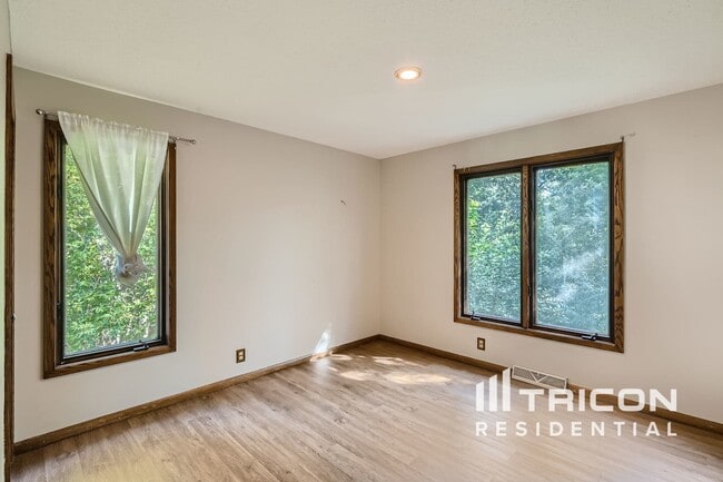 Building Photo - 1235 Wilderness Park Cir