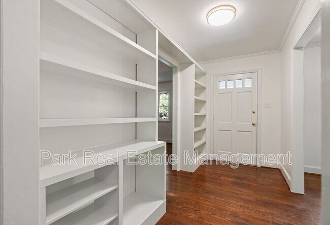 Building Photo - 1209 Roosevelt Dr