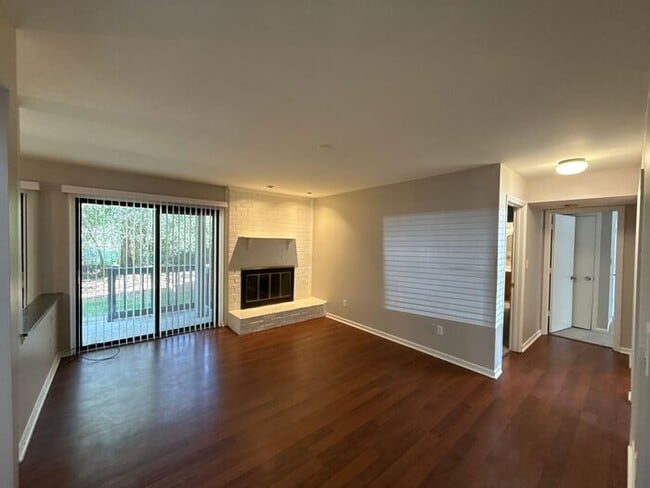 Building Photo - T.R. Lawing Realty Property