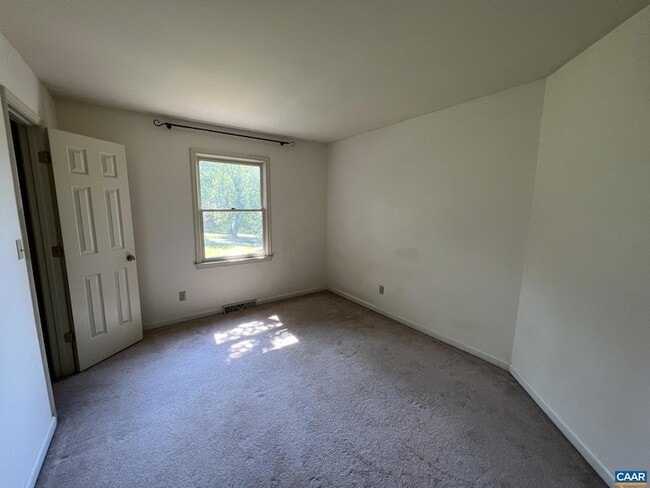 Building Photo - 2424 Holkham Dr