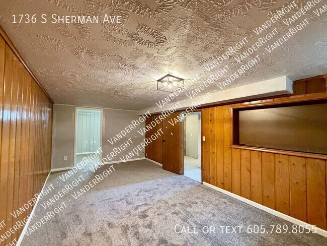 Building Photo - 1736 S Sherman Ave
