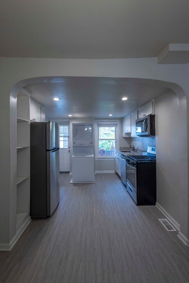 Building Photo - Cozy 1Bed/1Bath in Washing Village - Pigtown