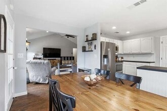 Building Photo - 1515 Eastland Cir