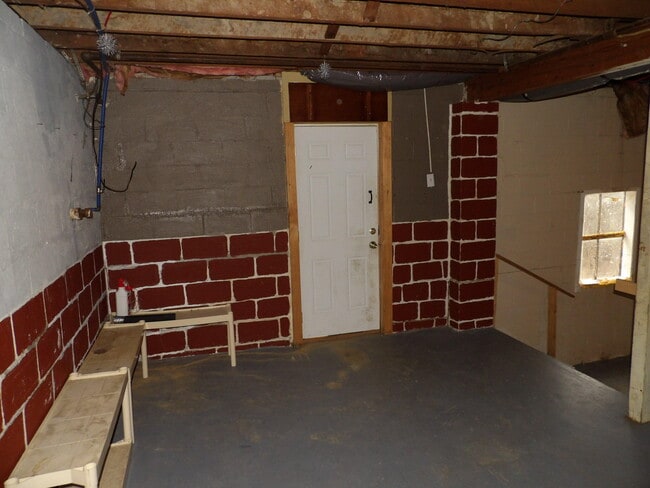 Building Photo - 146 Allnutt Dr