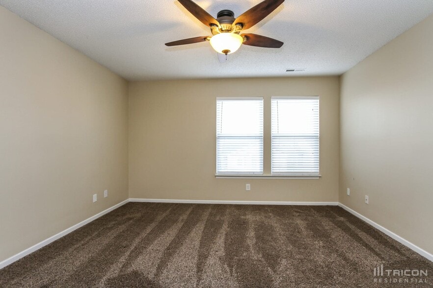 Building Photo - 151 Snowflake Cir