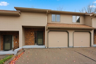 Building Photo - 25 Washington St