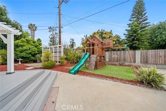 Building Photo - 11338 Stevens Ave