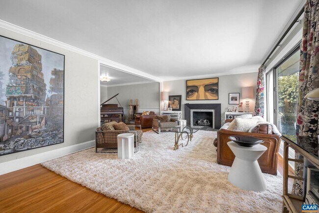 Building Photo - 1302 Lester Dr